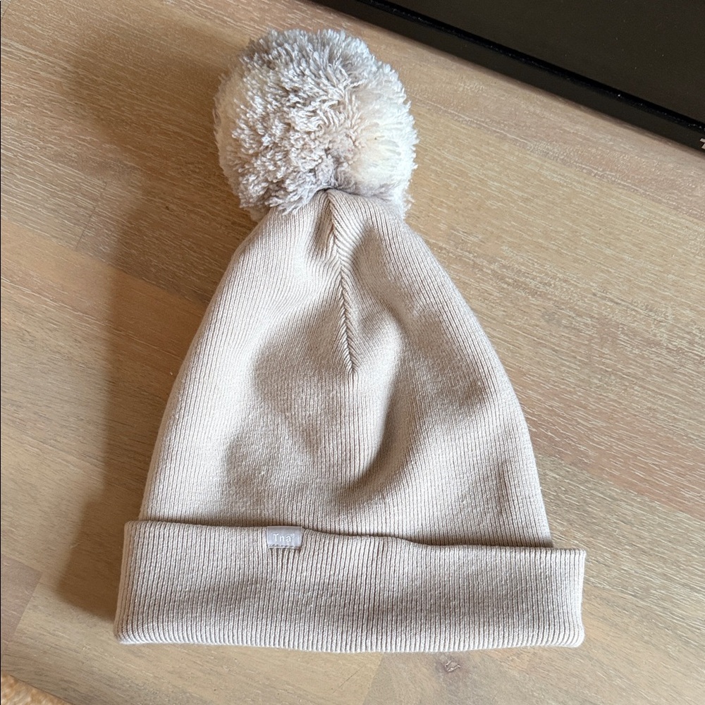 Aritzia Cozy Cream Pom-Pom Beanie